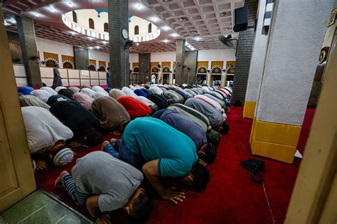 Eid Mubarak! Filipino Muslims announce Eid’l Fitr  .